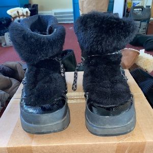 Size 9.5 Black Fur Ankle Ugg Boots